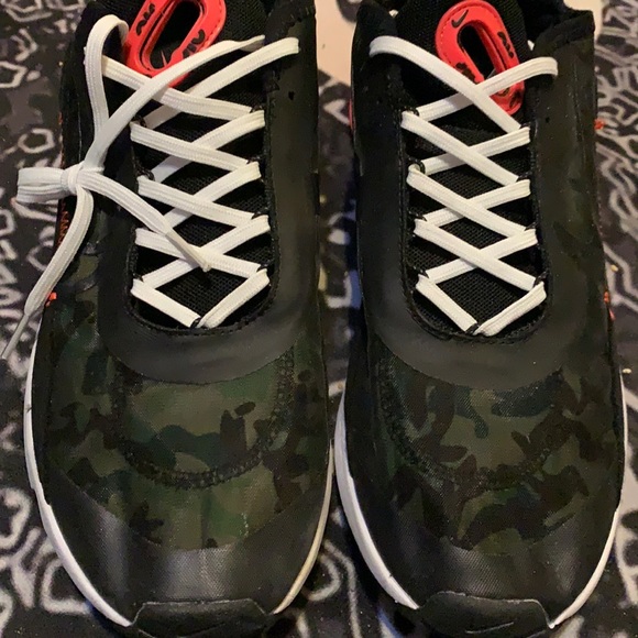 Nike 209 Alt Camo Size 11 main image 4